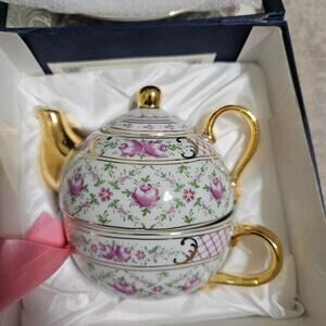 Sorelle Fine Porcelain Tea For One Set - Handcrafted Floral & Gold Trim with Box